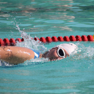 Anna-Lena-schwimmt